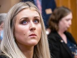 Her bone structure is More feminine than Simone Biles. 🤷🏼‍♀️ #simonebiles  #rileygaines #sports #usa