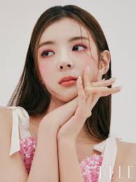 On january 20 2019 lia was officially revealed as a member of itzy through prologue film. Lia Pics On Twitter ìžˆì§€ ë¦¬ì•„ C Itzy X Elle