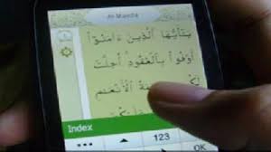 Handphone atau barang elektronik lain seperti tablet dan laptop. Kalau Mengaji Pakai Hp Dan Tidak Berwudhu Begini Hukumnya Tribun Timur