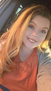 can someone create curly bangs