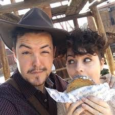 Justin Keane's Instagram, Twitter & Facebook