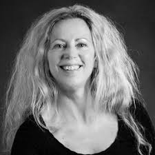 Manuela Noble (@ManuelaNoble16)