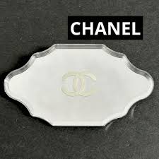 coco chanel pin