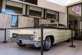 Coupé de ville è un film del 1990 diretto da joe roth. The Pacific Cinerama Dome Hollywood S Most Uniquely Shaped Theatre Atomic Redhead