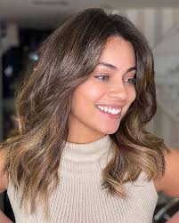 33 Cute Hairstyles for School Teenage Girls Are Wearing This Year