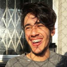 Lucas Oliva's Instagram, Twitter & Facebook