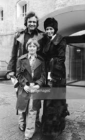 American Country Singer Johnny Cash Poses With His Wife June Carter Catfish The Bottlemen June Carter Cash Johnny Cash June Carter