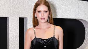Requisitada para várias campanhas publicitárias, protagonista da próxima novela das nove. Marina Ruy Barbosa Arranca Suspiros E Elogios Com Fotos Em Topless