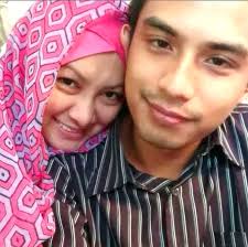 Their marriage only lasted for a year. Abby Abadi Failkan Cerai Esok Hiburan Mstar