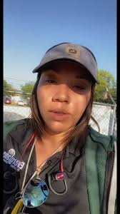 I can not be the only one #coupleschallenge #ItsOurHome #machinic #fun...