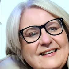 Looking for local house cleaners please 😁🫧🫧