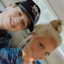 FIRST LADY LORETTA JONES SURPRISES BISHOP AGAIN!! HAPPY BDAY BISHOP!! 🎁🎁🎁