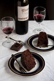 Incorporate lentamente il vino, la farina ed il lievito. Torta Al Vino Rosso E Cioccolato La Ricetta Della Felicita