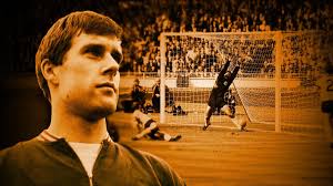 Les anglais reviennent rapidement au score quatre minutes. Les Grands Recits Hurst But Fantome Et Controverse Eternelle Eurosport