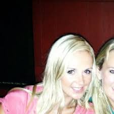 Renae Burns (@renbunx)