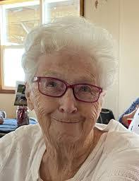 Lee Brewer's Instagram, Twitter & Facebook