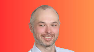 Wealthfront Eyes $2 Billion Valuation as Word of Mouth Drives More Than  Half of New Sign Ups