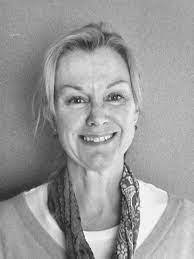 Barbara Cottingham's Instagram, Twitter & Facebook