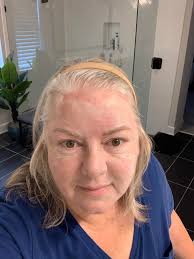 Showered ready for the weekend 문입 A