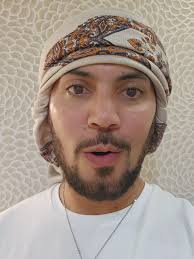 Cómo escribir tu nombre en árabe: Zaida (زايدة)