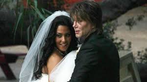 The goo goo dolls forged a renewed relationship from the ashes of a legit disaster. Melina Gallo Is John Rzeznik S Wife Every Interesting Fact About Her