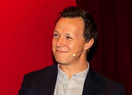 Ryan Frank: “Para Amazon, el retail es la complementariedad del online y el  offline”. Revista infoRETAIL.