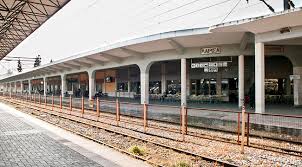 Larisa Poia Dromologia Trainose Epanerxontai Apo Ayrio E Thessalia Gr