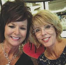 Gina Whaley's Instagram, Twitter & Facebook