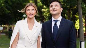 Президент украины владимир зеленский и его жена елена зеленская посетили ретроспективную выставку народного художника украины ивана марчука в музее истории киева. Stala Izvestna Zarplata Eleny Zelenskoj V Kvartale 95 Gazeta Ru Novosti