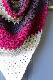 Easy To Follow Beginner Friendly Free Pattern For A Crochet Triangle Scarf Crochet Triangle Crochet Triangle Scarf Shawl Crochet Pattern
