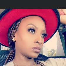 Niesha Gray's Instagram, Twitter & Facebook