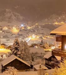 Grindelwald, a village in switzerland's bernese alps, is a popular gateway for jungfrau region skiing in winter and hiking in summer. Grindelwald Switzerland Via Sennarelax 9gag