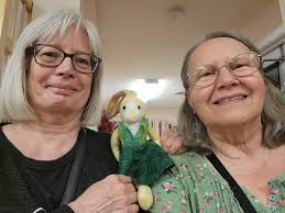 Finished Sherry's Christmas apron today! Wendy's Apron workshop was  awesome!!