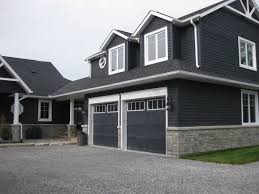 Wondering how to choose exterior paint colors for your house? Vinyl Siding Colors Gray House Exterior House Colors Exterior House Colors