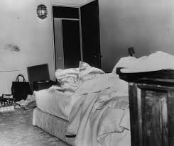 Microfiber 3d oil painting printing bedding sets,marilyn. Rare Photographs Show The Bedroom In Which Marilyn Monroe Was Found Dead On August 6 1962 Vintage News Daily