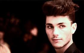 Ny serie: ”Modellpojkar”