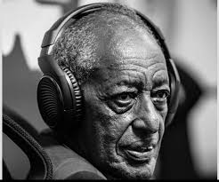 Umuhanzi Ngombwa Timothée wahanze zimwe mu ndirimbo z'urugamba rwo  kwibohora, yitabye Imana ku myaka 80 y'amavuko. Uyu musaza uri mu bagize  uruhare mu buhanzi bw'indirimbo zakoreshejwe mu rugamba rwo kubohora u  Rwanda,