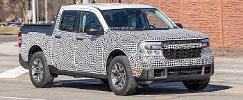 We may earn money from the links on this page. 2022 Ford Maverick Spy Photos Confirm Awd Option Sliding Rear Window Sunroof Autoevolution
