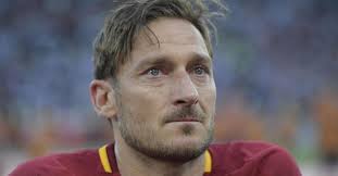 Tutto cappelli’s philosophy is to provide hair replacement systems that look natural, undetectable and are perfectly tailored to each individual client. Inimitabile Totti Campione Troppo Grande Per Stare In Una Fiction Forzaroma Info Ultime Notizie As Roma Calcio Interviste Foto E Video Forzaroma Info