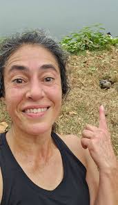 I posted last week about running my 10k PB 4 months postpartum (& you were  all lovely 🫶🏻). Well today I ran my first half marathon in 1:57:32 If the  2HR pacer (