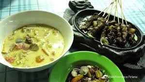 Hari ini kita akan membagikan resep masakan yang berkuah yaitu sup. Sop Kambing Berkuah Susu Di Bogor