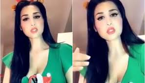 الكاتبة هند القحطاني من الشخصيات البارزة والمؤثرة في المجتمع السعودي بعملها الناجح وأسلوبها المقنع، ولها حساب على تويتر. Ø§Ù„Ø³Ø¹ÙˆØ¯ÙŠØ© Ù‡Ù†Ø¯ Ø§Ù„Ù‚Ø­Ø·Ø§Ù†ÙŠ ØªØ«ÙŠØ± Ø§Ù„Ø¬Ø¯Ù„ Ø¨ÙÙŠØ¯ÙŠÙˆ Ø¬Ø¯ÙŠØ¯ ÙƒÙ„ Ø¬Ø³Ù…ÙŠ Ø·Ø¨ÙŠØ¹ÙŠ ÙÙŠØ¯ÙŠÙˆ ØªØ±ÙƒÙŠØ§ Ø§Ù„Ø¢Ù†