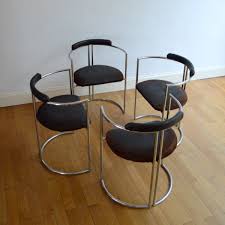 Par bonheur, nous offrons toutes les chaises dont vous avez besoin : Chaises Design Annees 70 Space Age Vintage