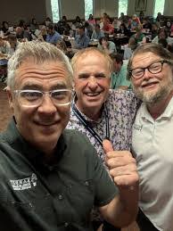 Melissa Balentine's Instagram, Twitter & Facebook