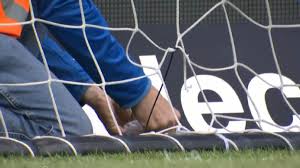 2. Liga: Tornetz bei Magdeburg - Braunschweig plötzlich kaputt, Anpfiff verschoben! — BILD