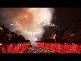 Réservez votre resto sur le vieux port. Nouvel An 2022 A Paris Un Feu D Artifice Le 31 Decembre 2021