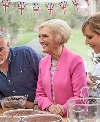 kurzer bob ohrlange volumen hellblond bob frisur bob frisur frauen frauen ab 50