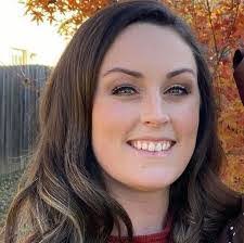 Allison Perdue's Instagram, Twitter & Facebook