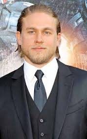 La banda francesa Phoenix fue uno de los platos fuertes en la primera  jornada del encuentro musical que complació a 80 mil pers