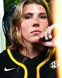 Meet Kendal Judge (and her strange talent 😳), introduced by our very own  Abby George! #OwnIt 🐯